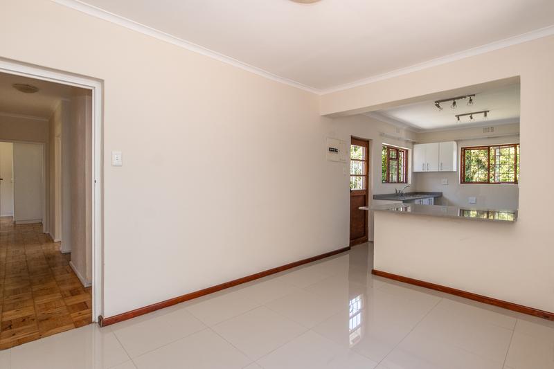 3 Bedroom Property for Sale in Meadowridge Western Cape